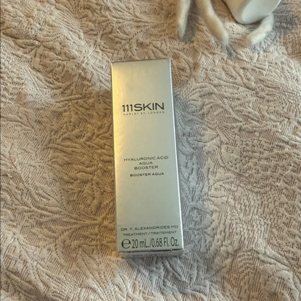 111SKIN Silver Aqua Booster Hyaluronic Acid Treatment